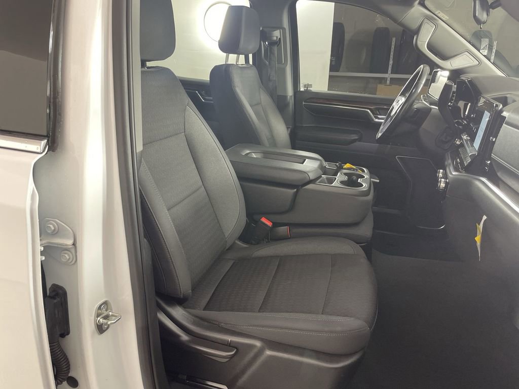 Used 2022 GMC Sierra 1500 SLE image 27