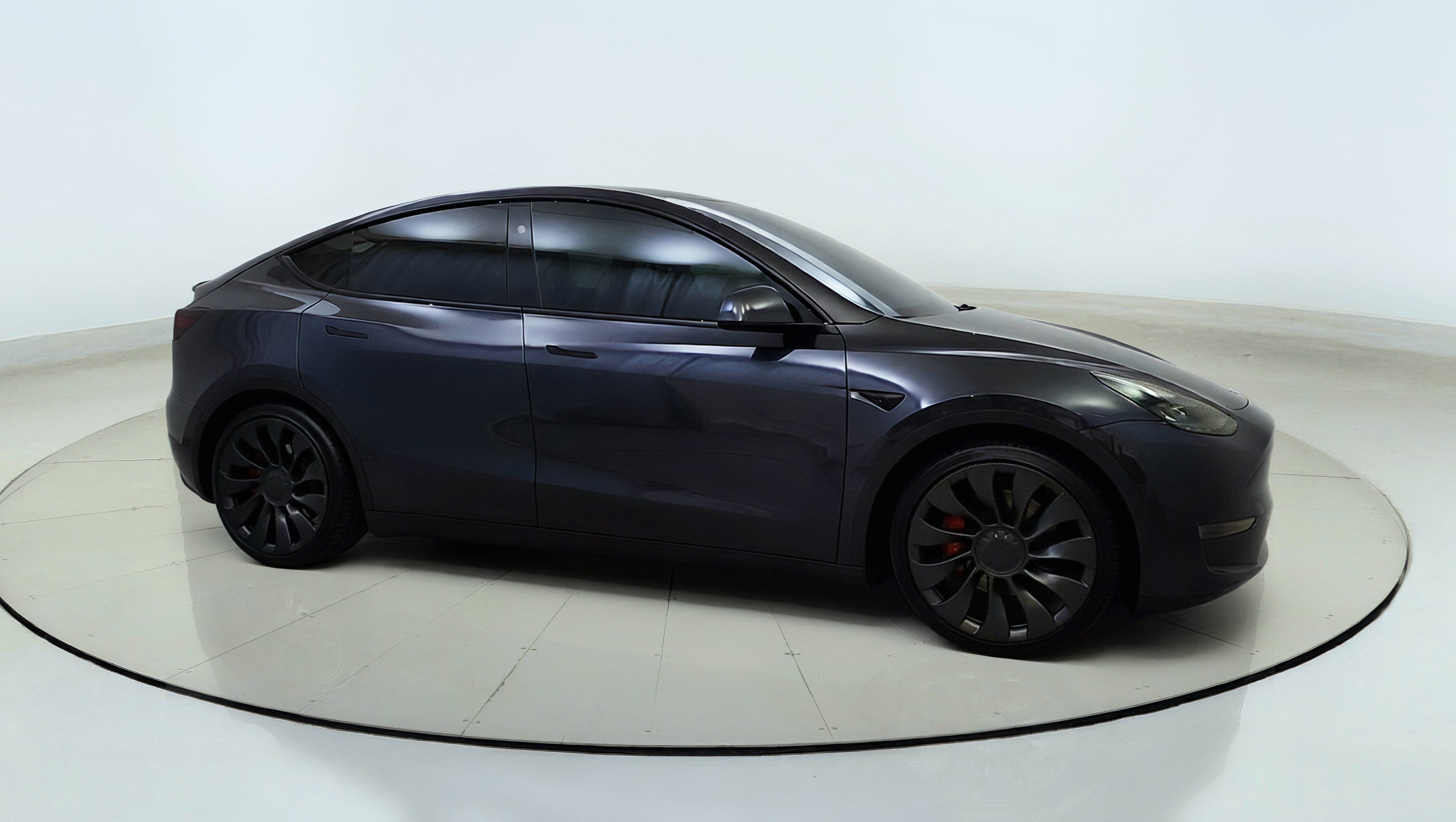 Used 2024 Tesla Model Y Performance AWD/4WD image 8