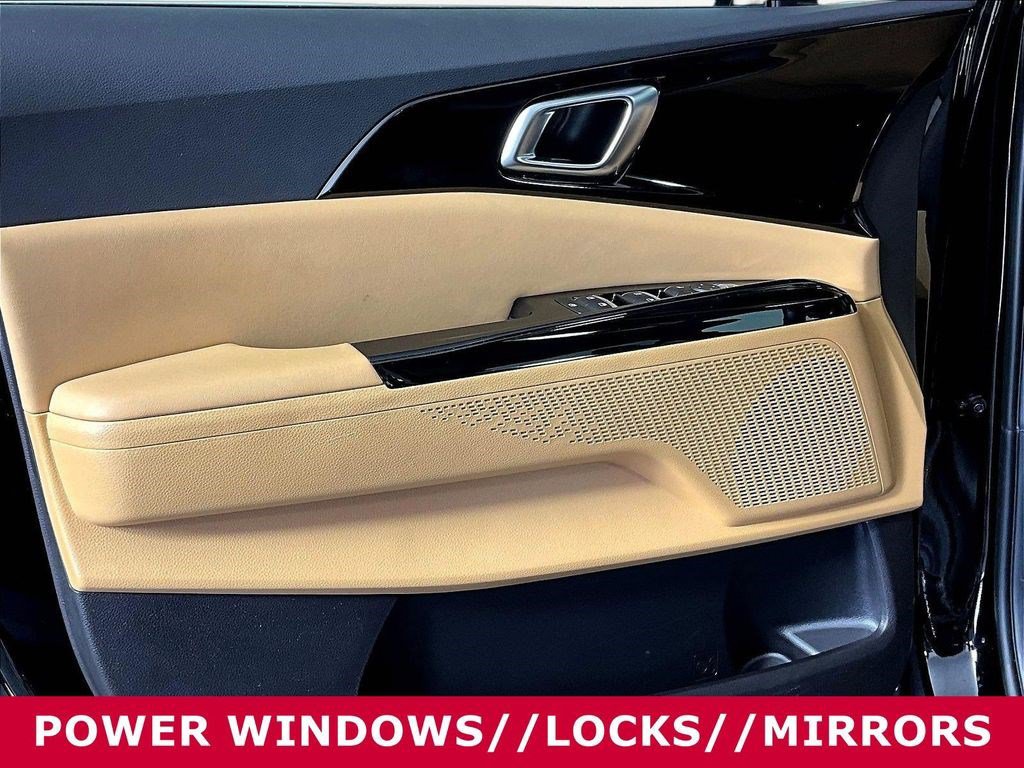 Used 2024 Kia Carnival EX FWD image 18