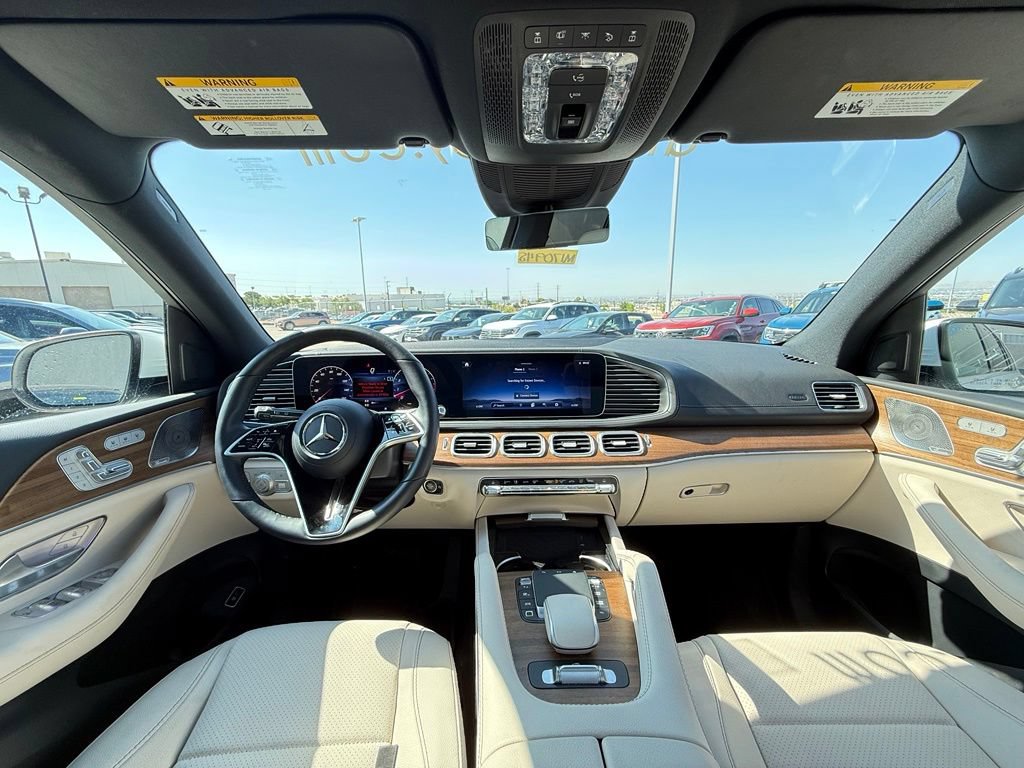 Used 2025 Mercedes-Benz GLS 450 4MATIC image 20