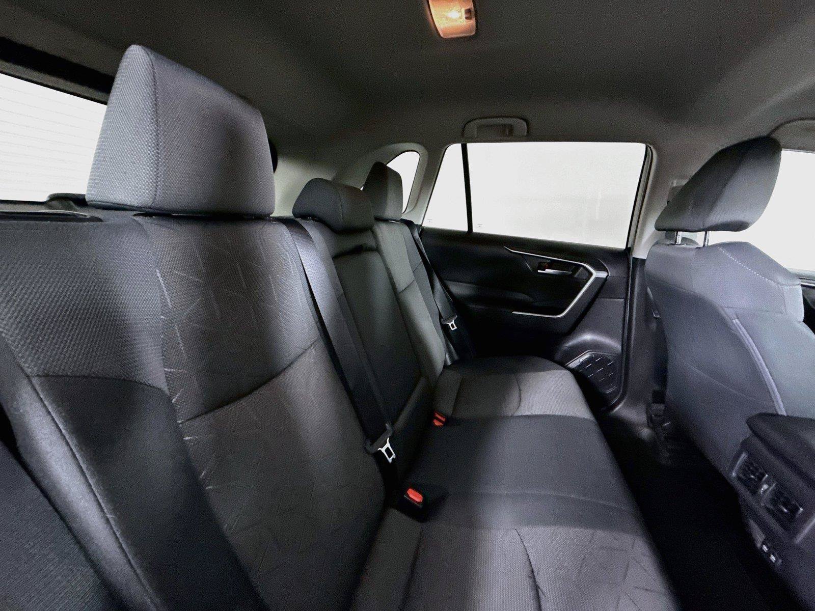 Certified 2021 Toyota RAV4 XLE AWD/4WD image 39