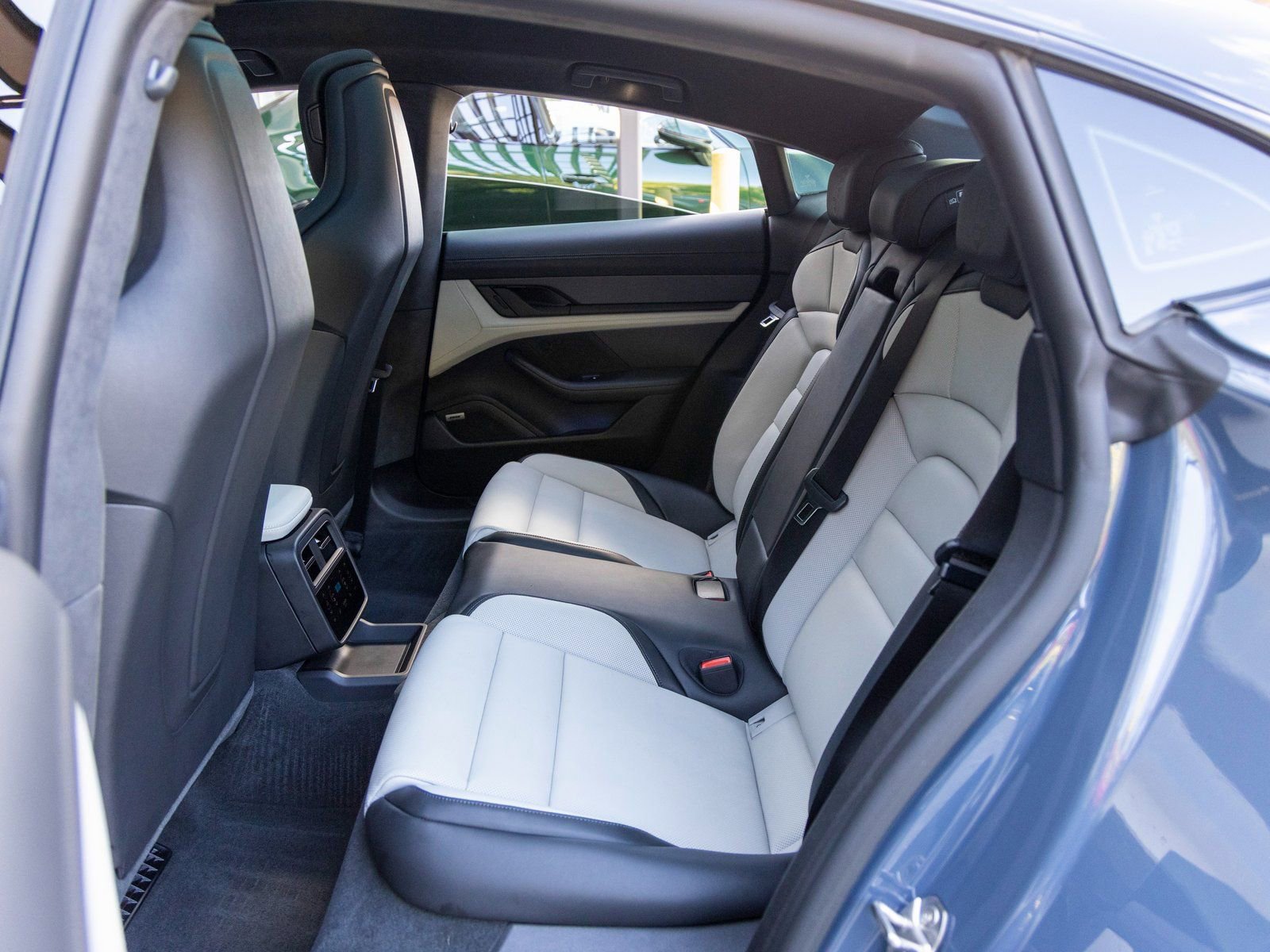 Certified 2025 Porsche Taycan GTS image 44