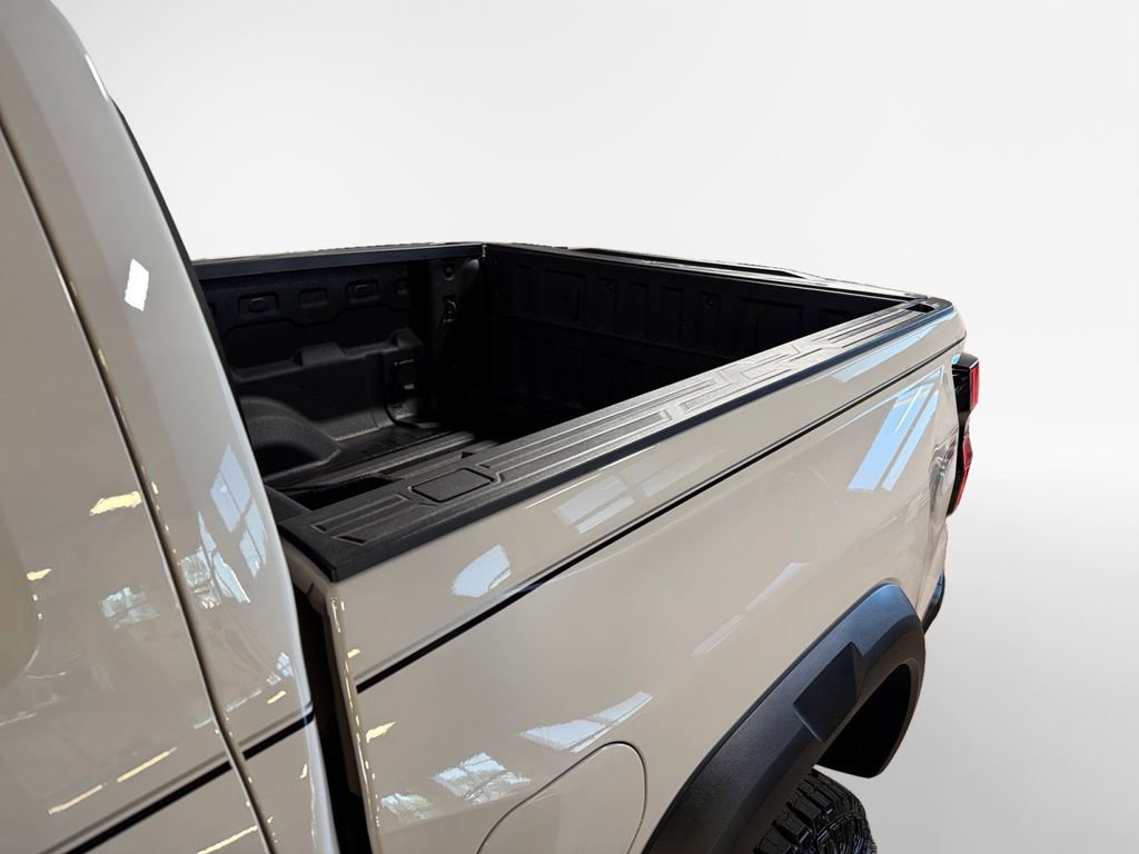 Used 2026 Chevrolet Colorado ZR2 AWD/4WD image 25