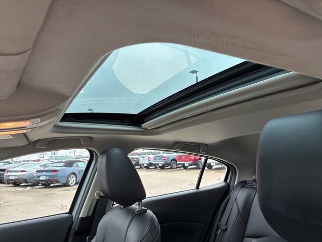 Used 2016 MAZDA MAZDA3 i Grand Touring image 19