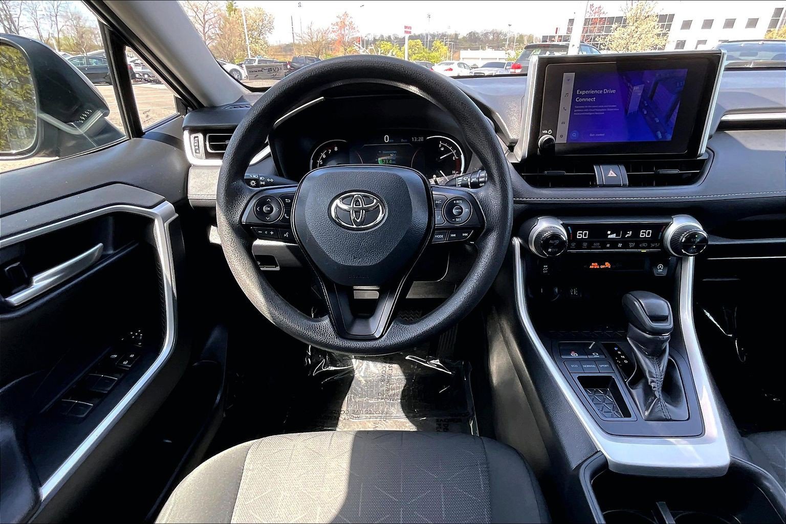 Used 2023 Toyota RAV4 XLE image 5