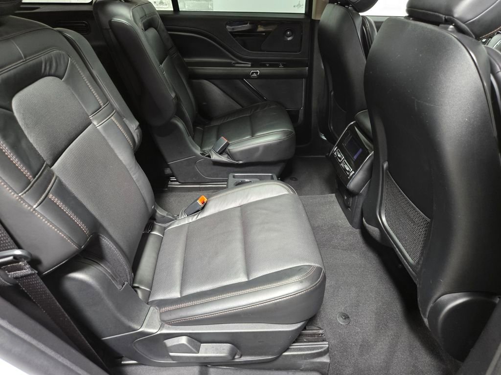 Used 2022 Lincoln Aviator Reserve w/ Equipment Group 201A image 54