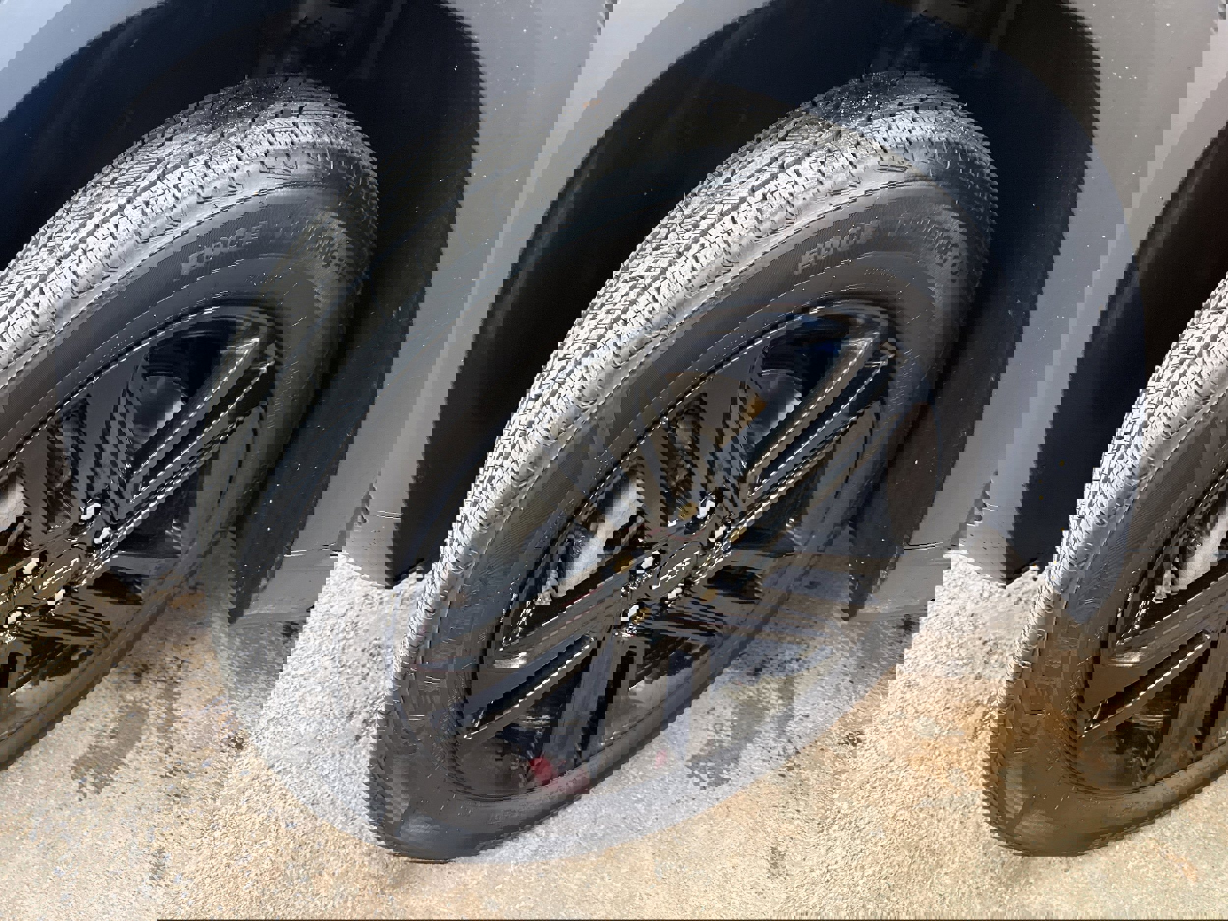 Used 2024 Chevrolet Trax ACTIV w/ Sunroof Package image 4