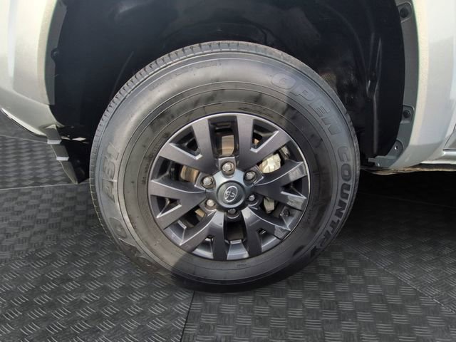 Used 2022 Toyota Tacoma SR5 image 13