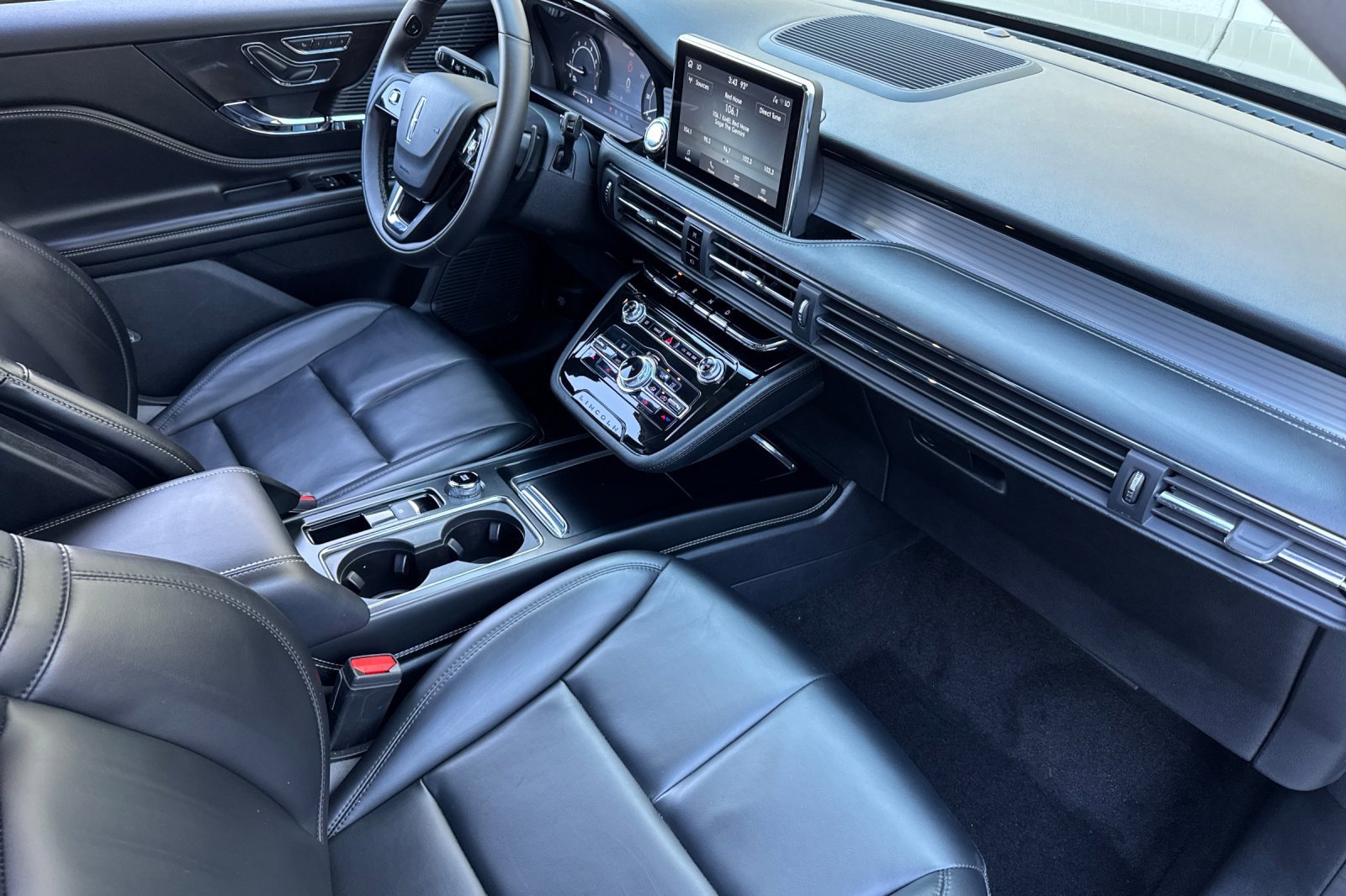 Certified 2022 Lincoln Corsair FWD image 15