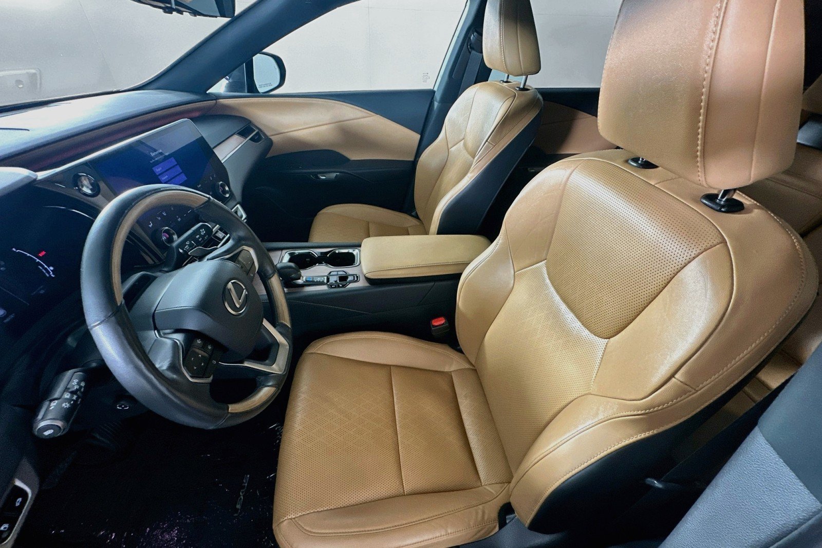Used 2024 Lexus RX 350 Premium Plus w/ Convenience Package AWD/4WD image 17