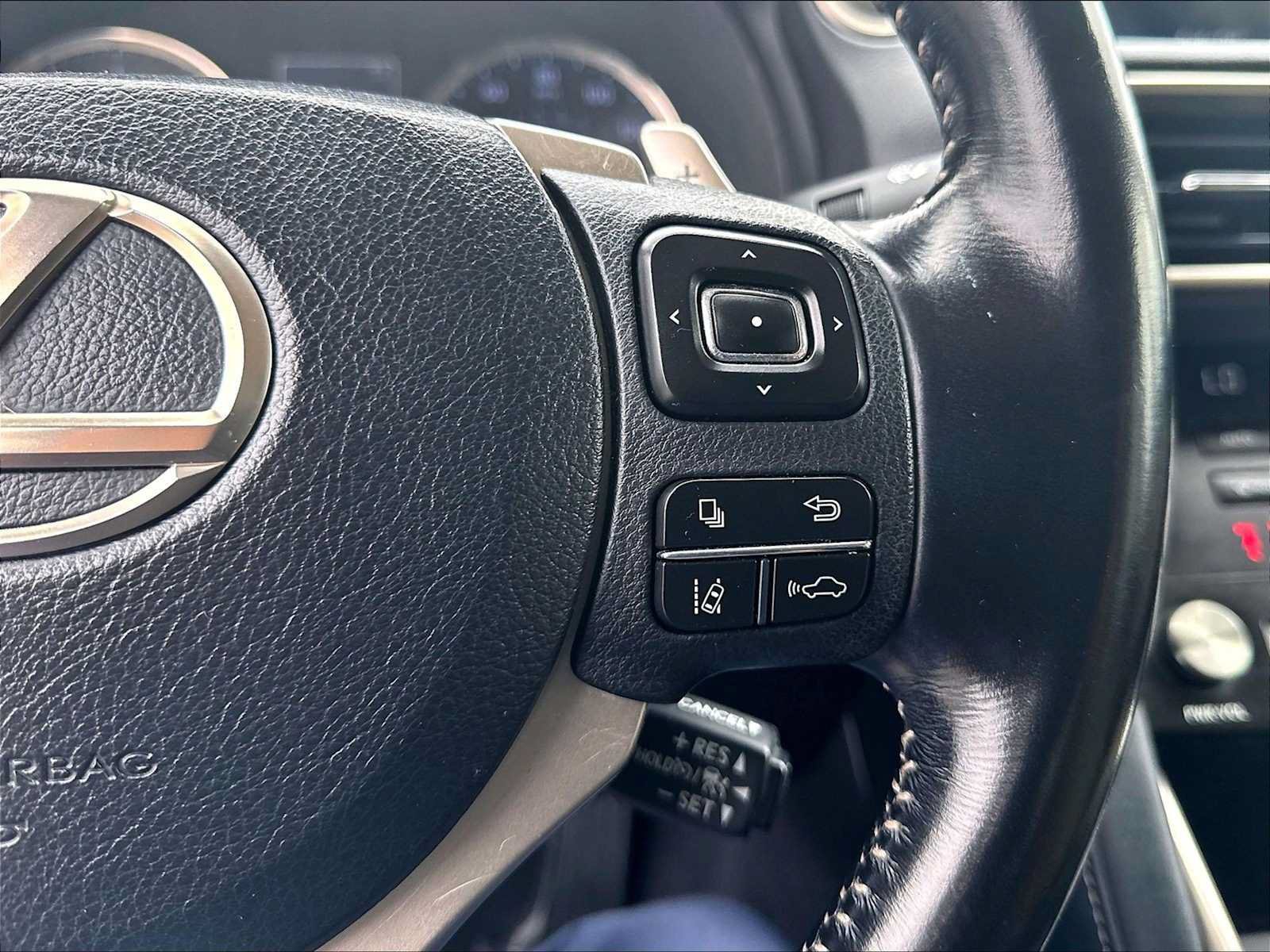 Used 2017 Lexus IS 200t RWD image 21