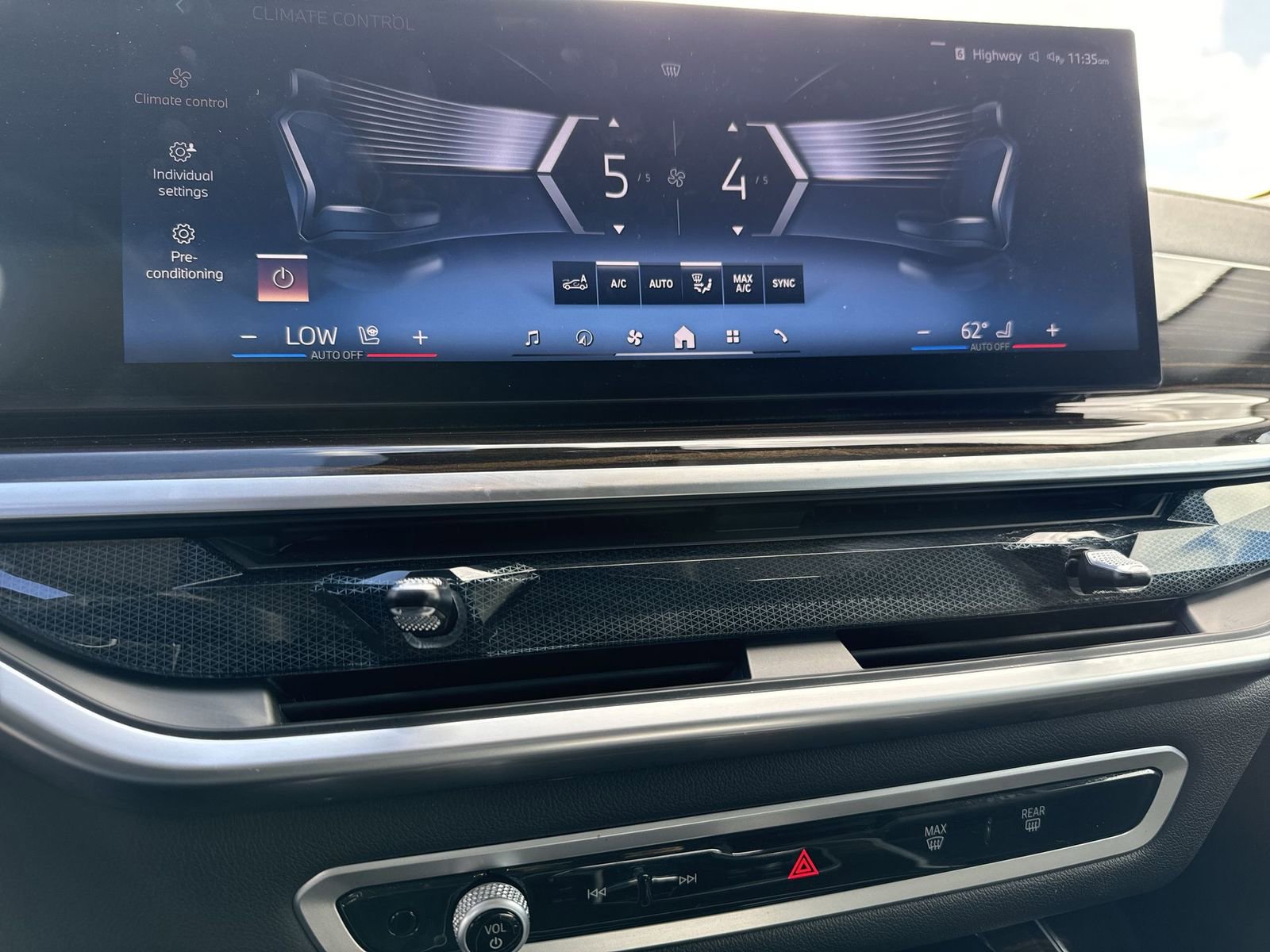 Used 2025 BMW X7 xDrive40i image 9