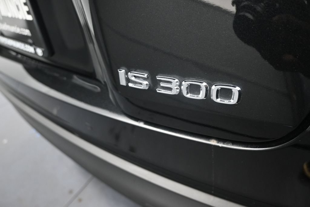 Used 2024 Lexus IS 300 w/ Premium Package RWD image 43