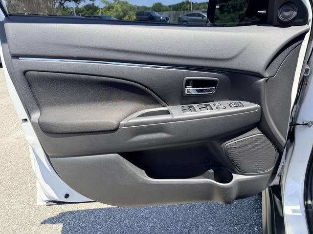 Used 2017 Mitsubishi Outlander Sport LE AWD/4WD image 14