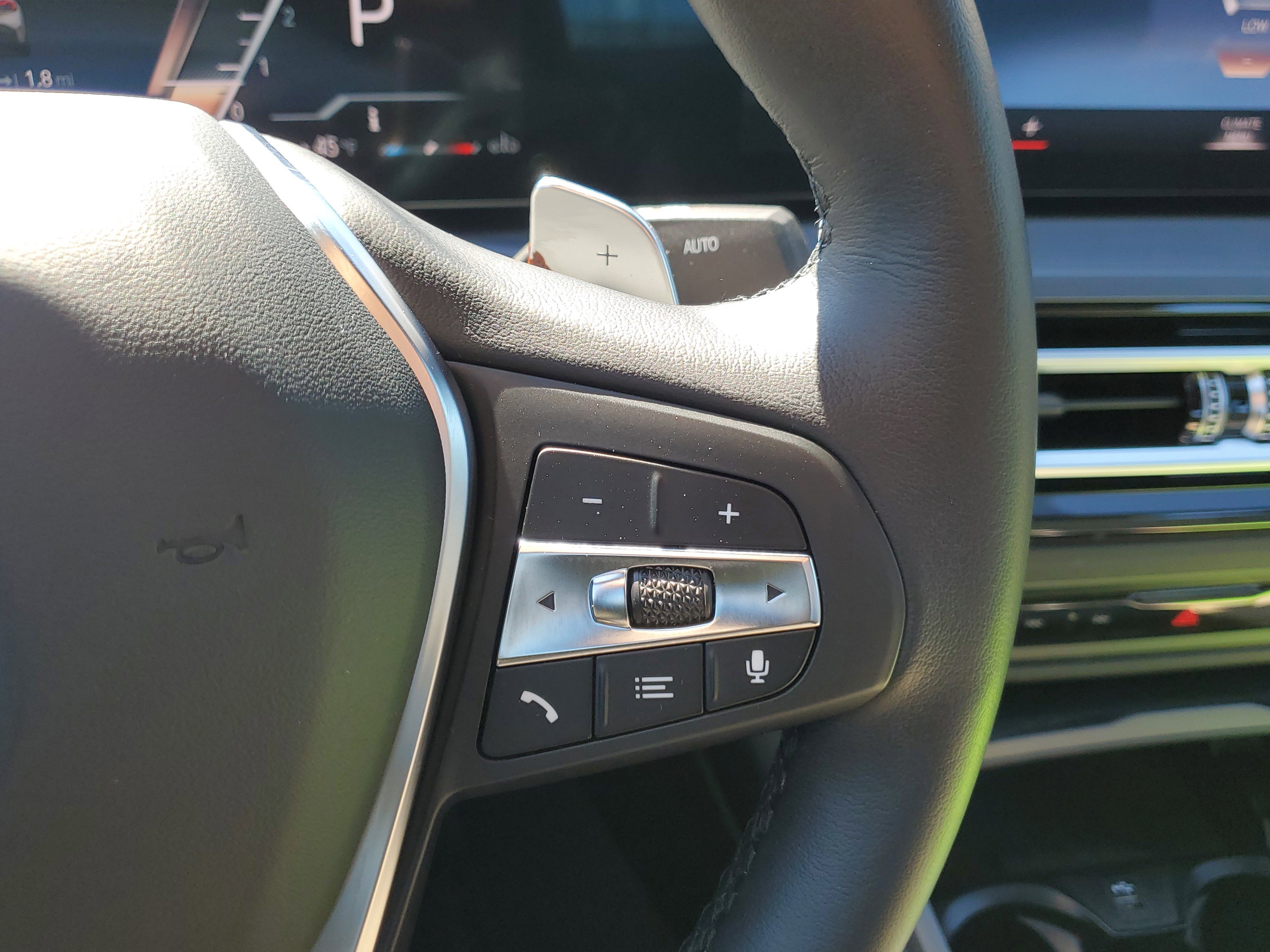 Used 2023 BMW 230i Coupe image 18