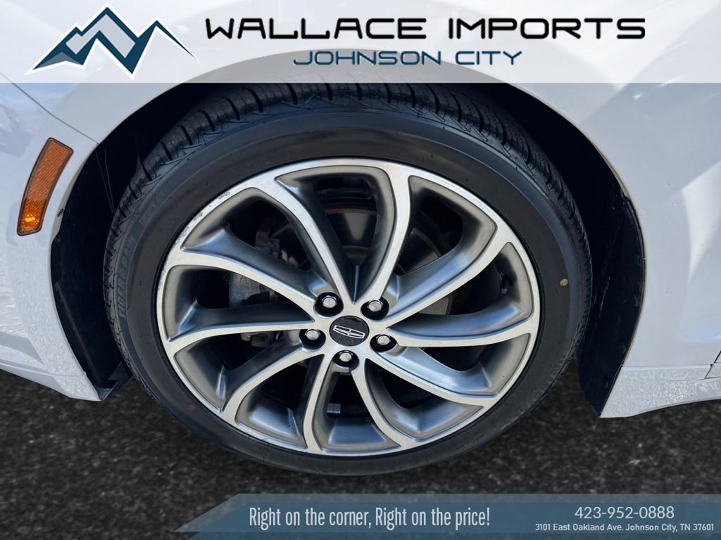 Used 2019 Lincoln MKZ Reserve w/ Reserve Plus Package AWD/4WD image 9