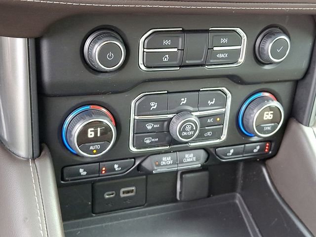 Used 2022 Chevrolet Suburban LT image 20