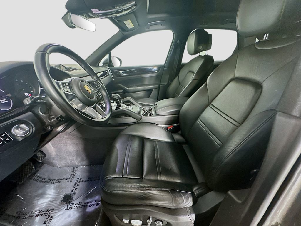Used 2020 Porsche Cayenne image 5