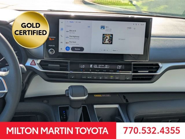 Certified 2026 Toyota Sienna XLE FWD image 22