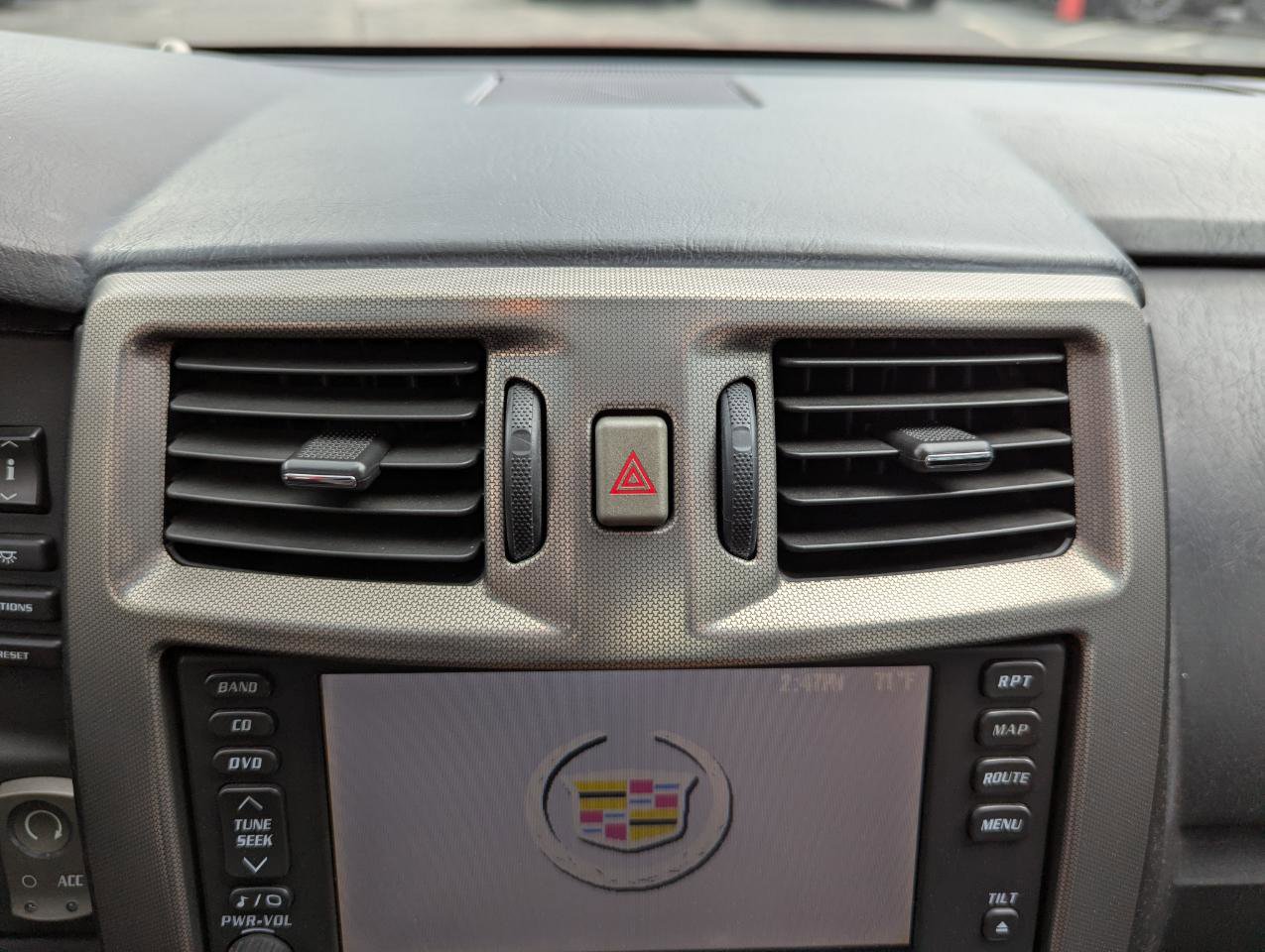 Used 2004 Cadillac XLR RWD image 23