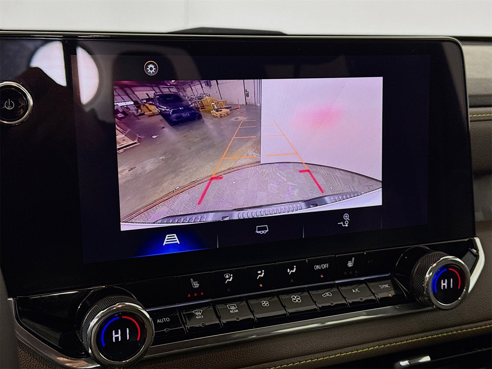 Used 2024 Chevrolet Colorado ZR2 image 11