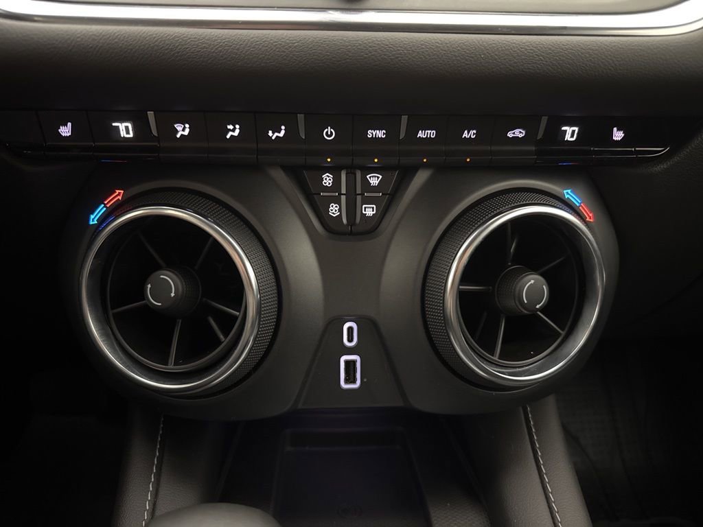 Used 2024 Chevrolet Blazer LT w/ Sound & Technology Package image 40