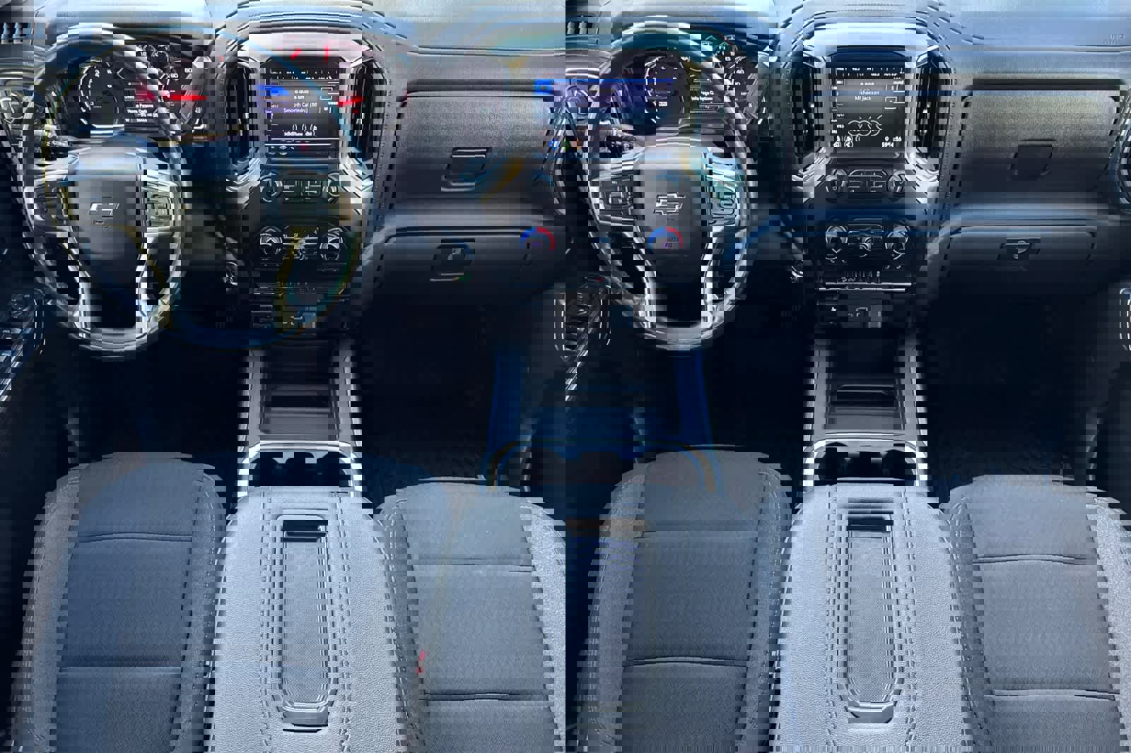 Used 2021 Chevrolet Silverado 1500 LT Trail Boss w/ Bed Protection Package image 3