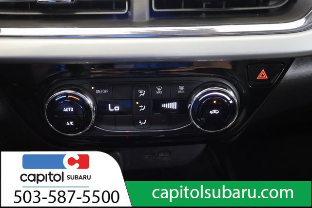 Used 2025 Chevrolet Trax LT FWD image 20