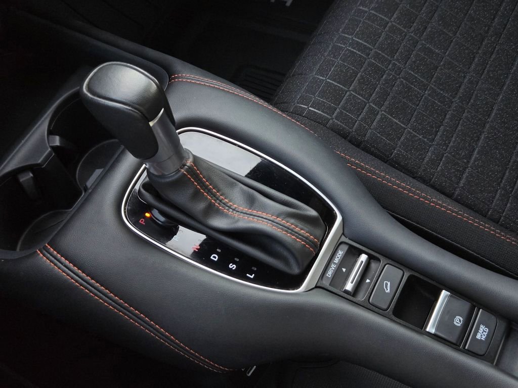 Used 2025 Honda HR-V Sport image 18