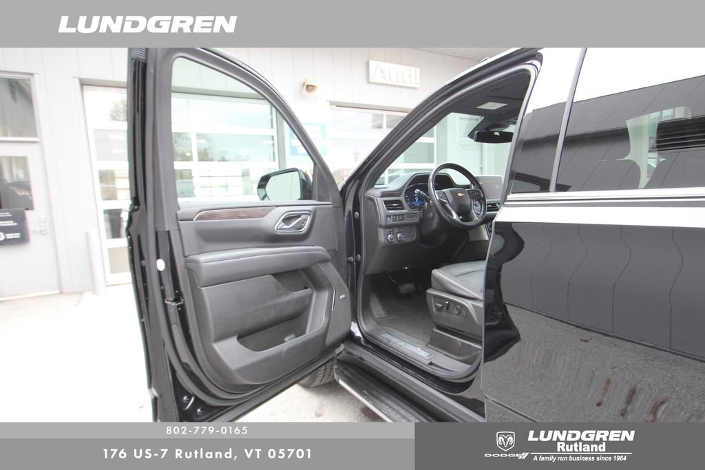Used 2023 Chevrolet Tahoe LT w/ Luxury Package image 11