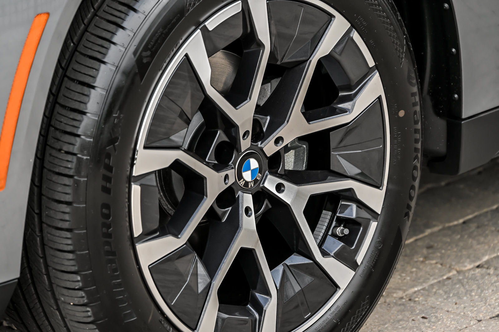 Used 2026 BMW X3 xDrive30i w/ Premium Package AWD/4WD image 8