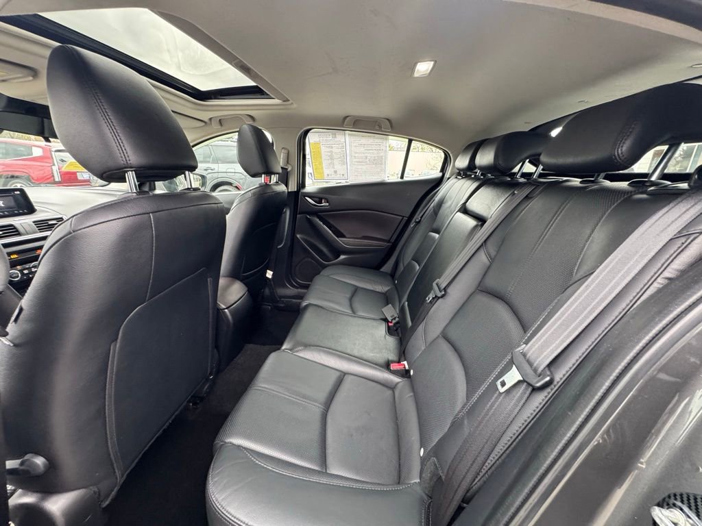 Used 2018 MAZDA MAZDA3 Grand Touring FWD image 17