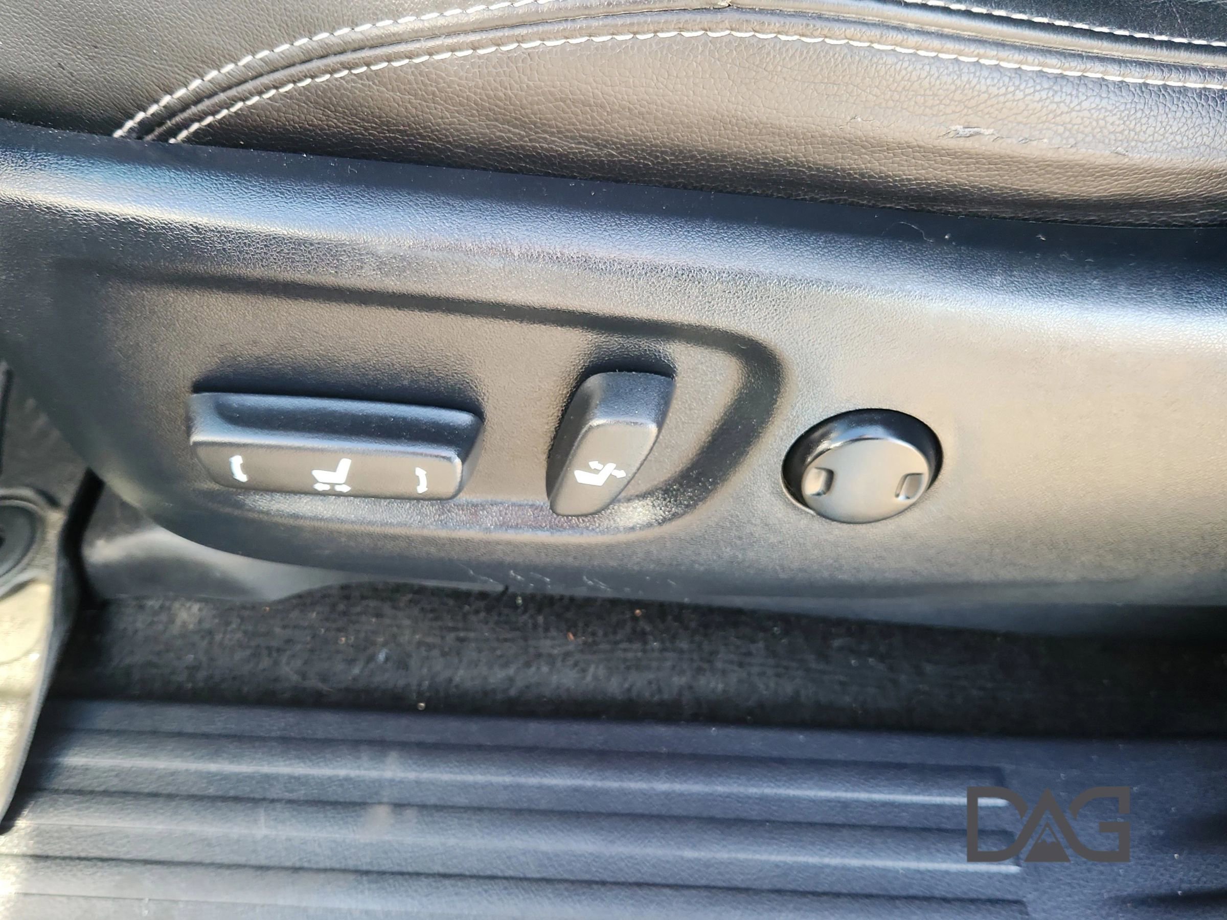 Used 2019 Toyota 4Runner Limited image 15