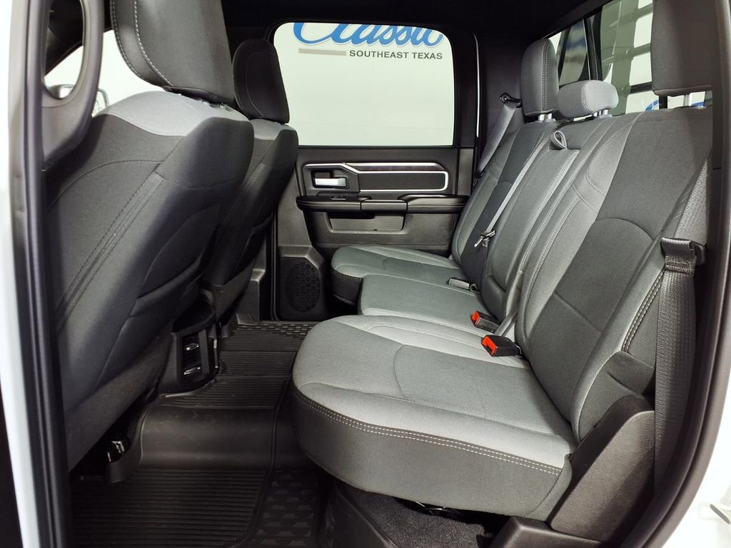 Used 2024 RAM 3500 SLT w/ Quick Order Package 2YG SLT AWD/4WD image 9