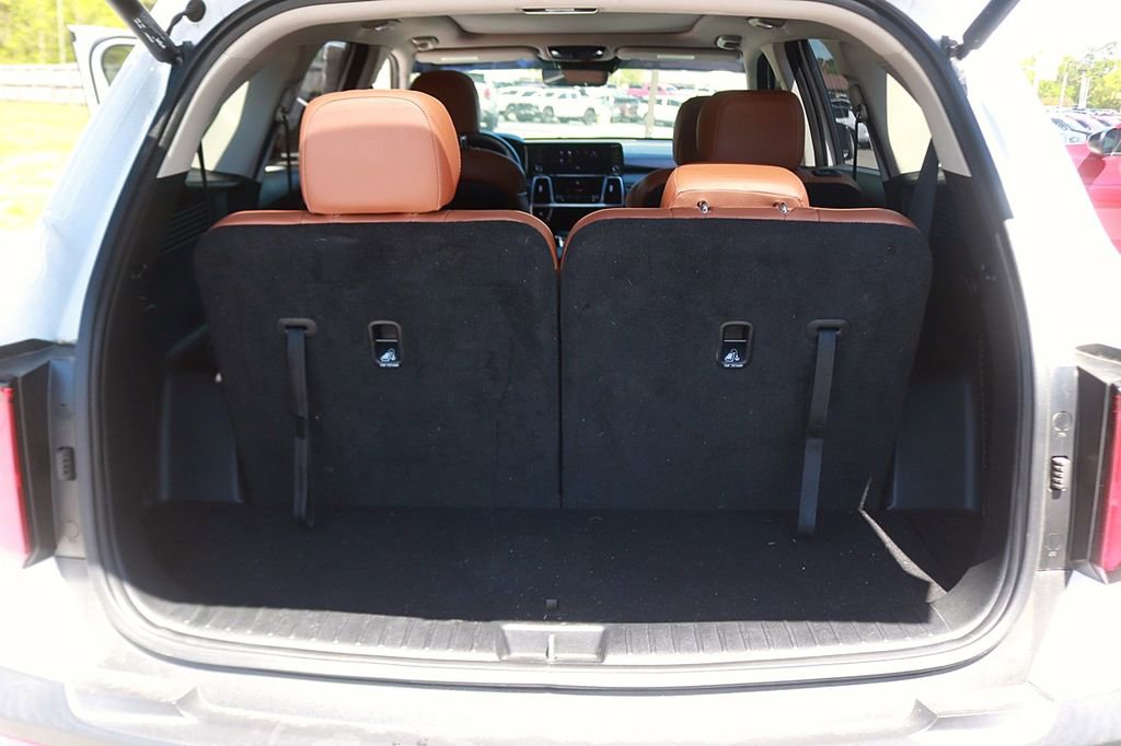 Used 2022 Kia Sorento SX Prestige w/ Rust Color Package AWD/4WD image 15