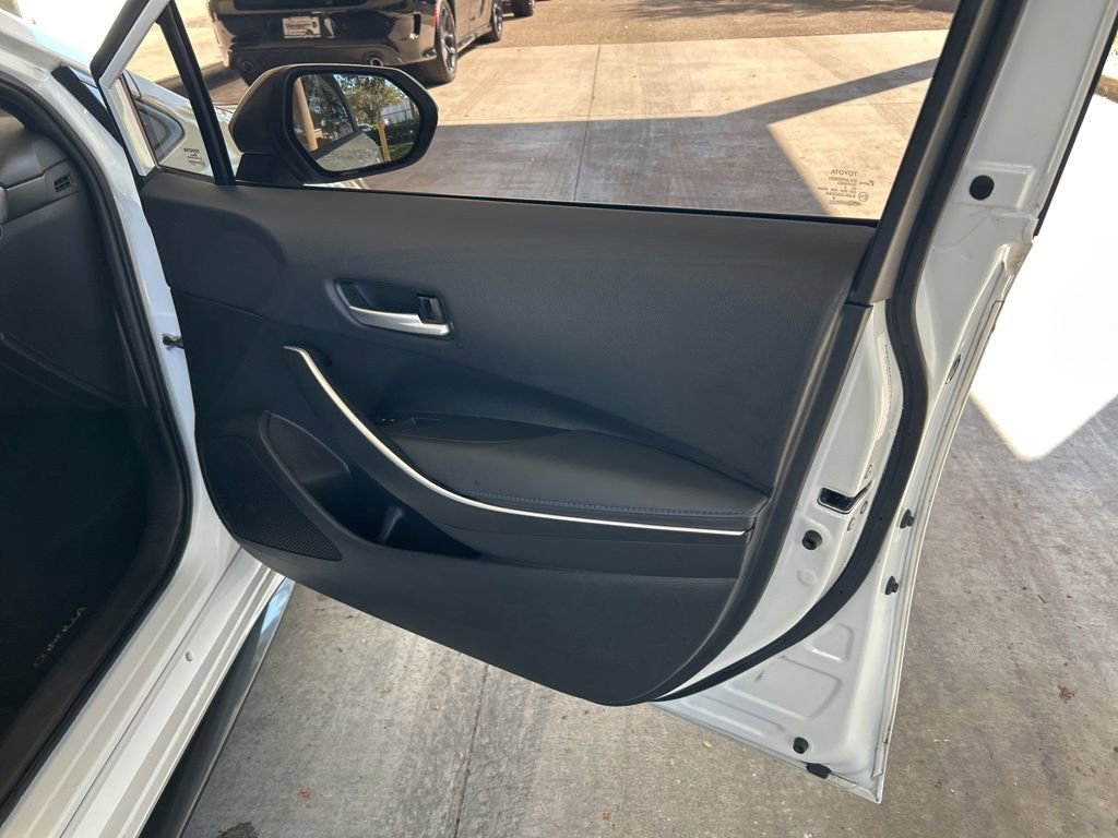 Used 2022 Toyota Corolla SE image 20