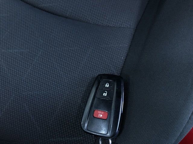 Used 2025 Toyota RAV4 XLE image 32