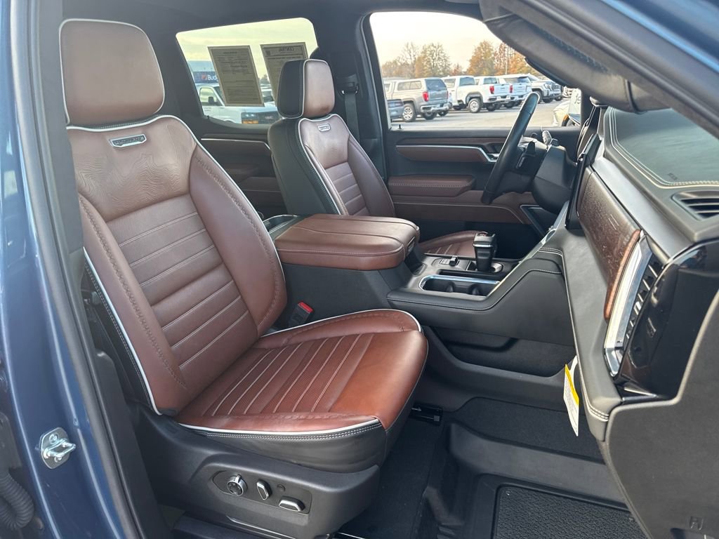Used 2025 GMC Sierra 1500 Denali Ultimate image 12