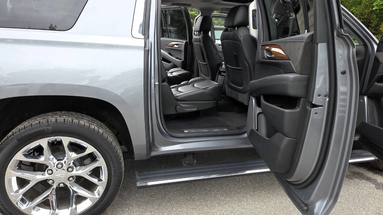 Used 2018 Cadillac Escalade ESV Premium Luxury AWD/4WD image 44