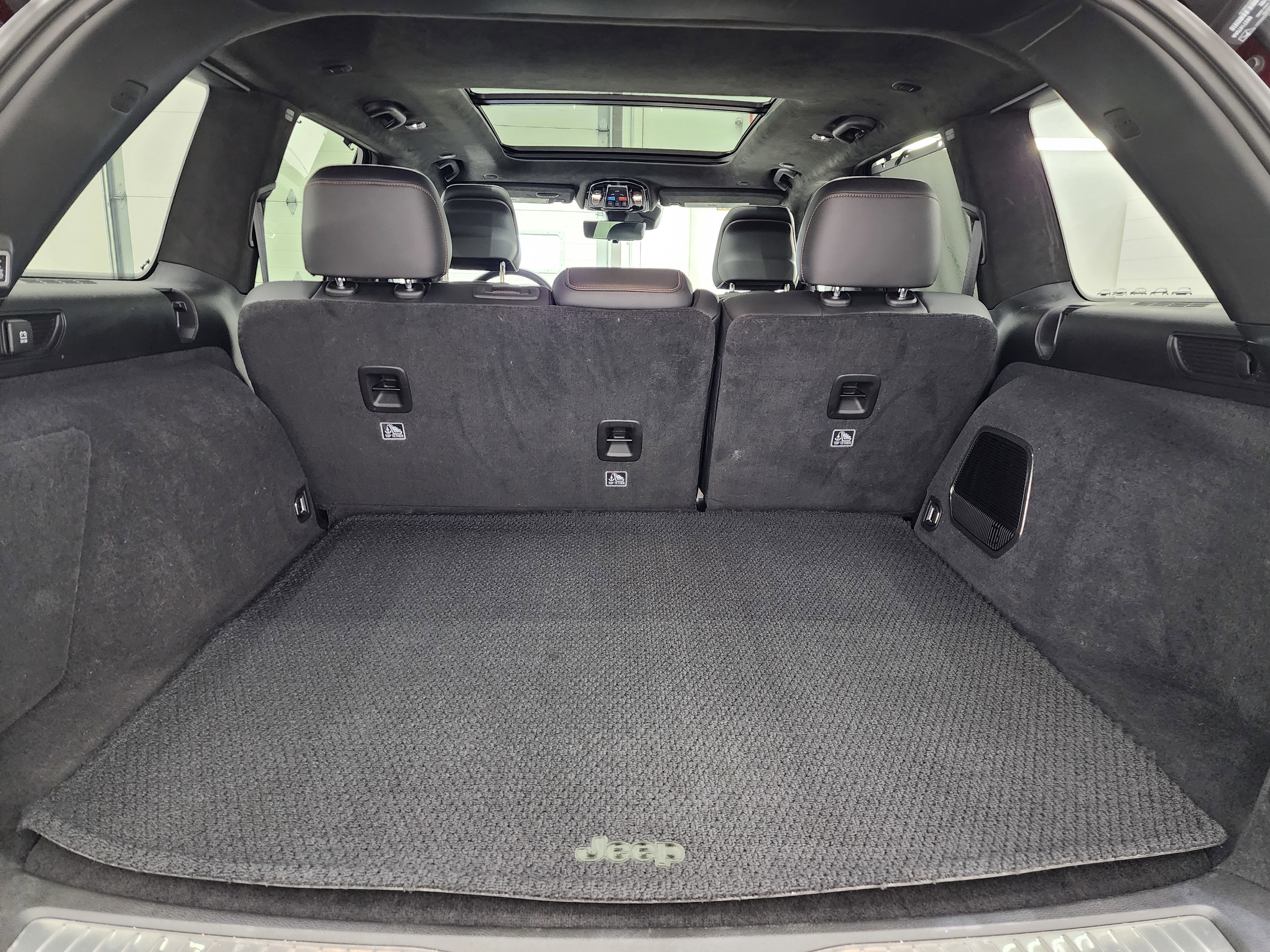 Used 2022 Jeep Grand Cherokee Summit image 34