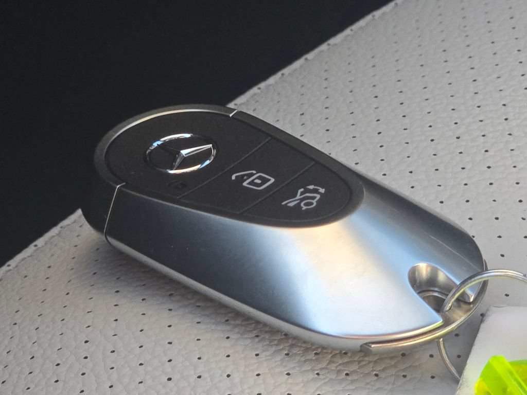 New 2026 Mercedes-Benz C 300 4MATIC Sedan image 38