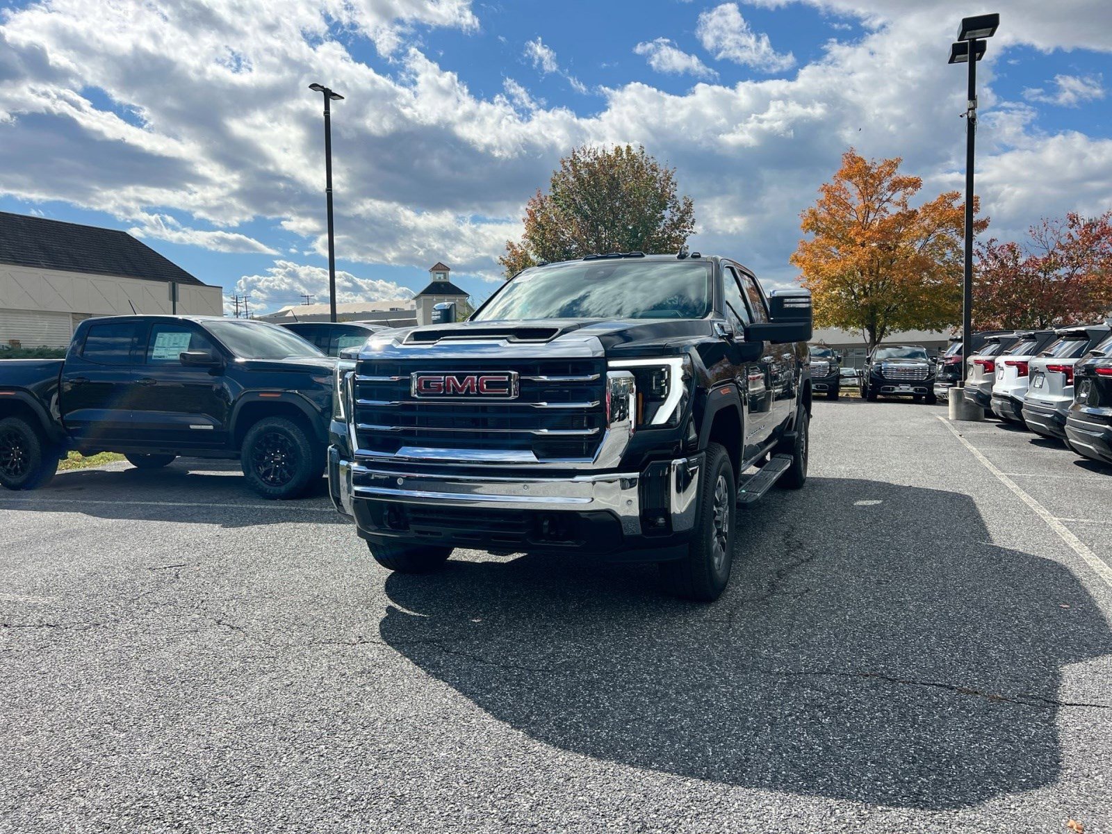 New 2026 GMC Sierra 2500 SLT w/ SLT Premium Package image 1