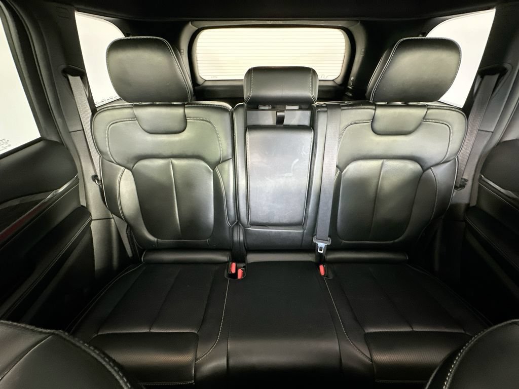 Used 2022 Jeep Grand Cherokee Overland AWD/4WD image 13