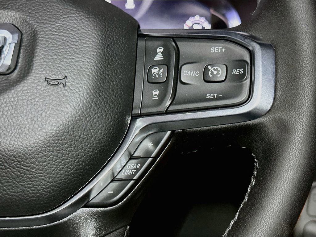 New 2026 RAM 2500 Laramie AWD/4WD image 31