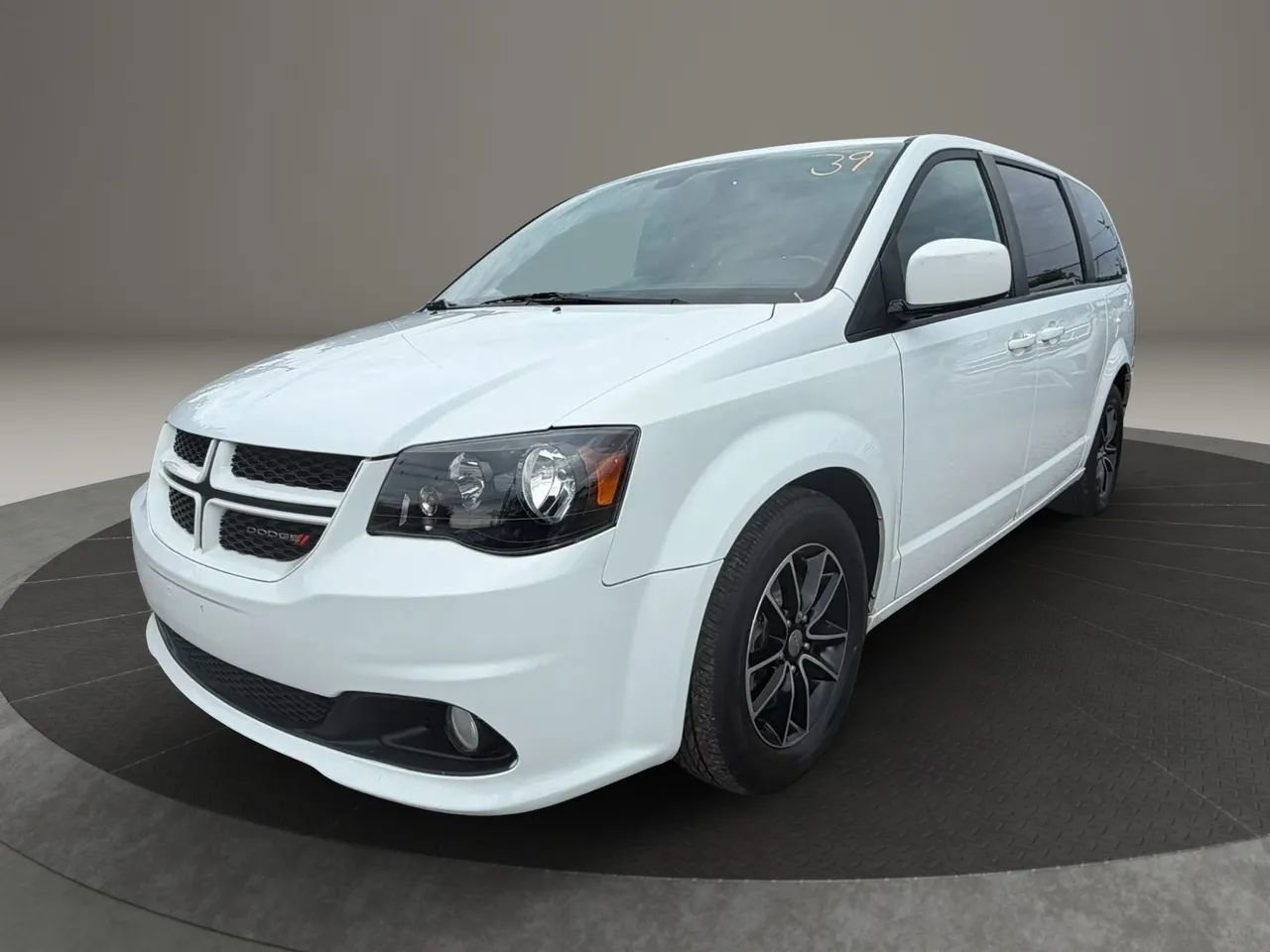 Used 2019 Dodge Grand Caravan GT FWD image 1