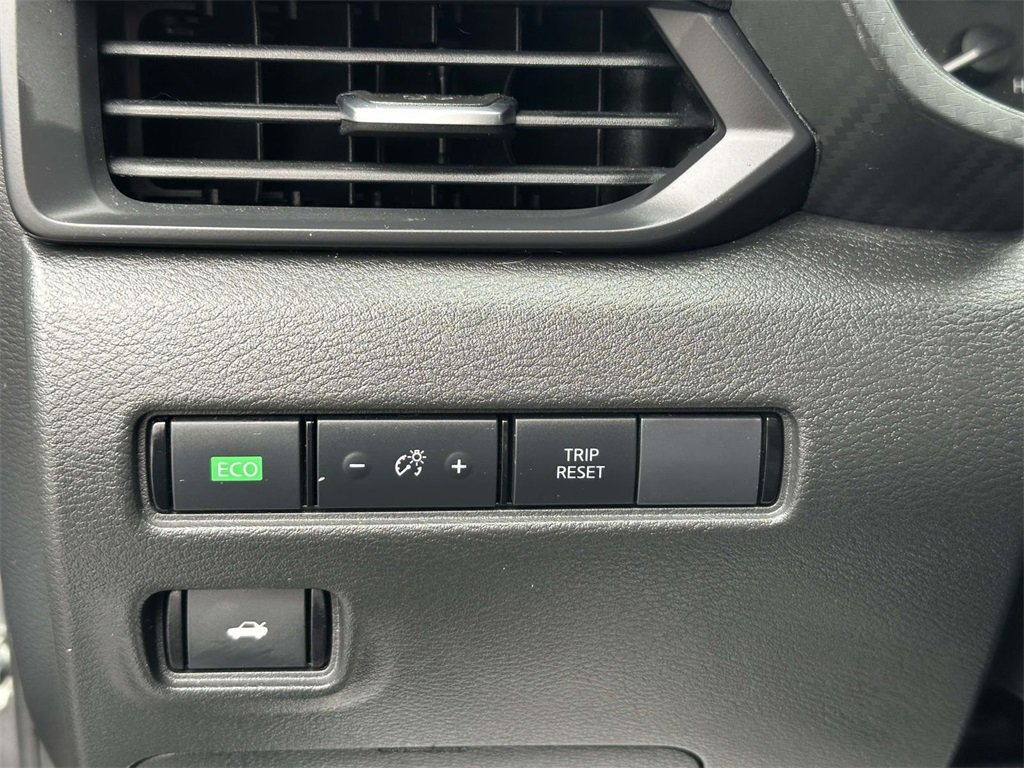 Certified 2025 Nissan Sentra S image 21