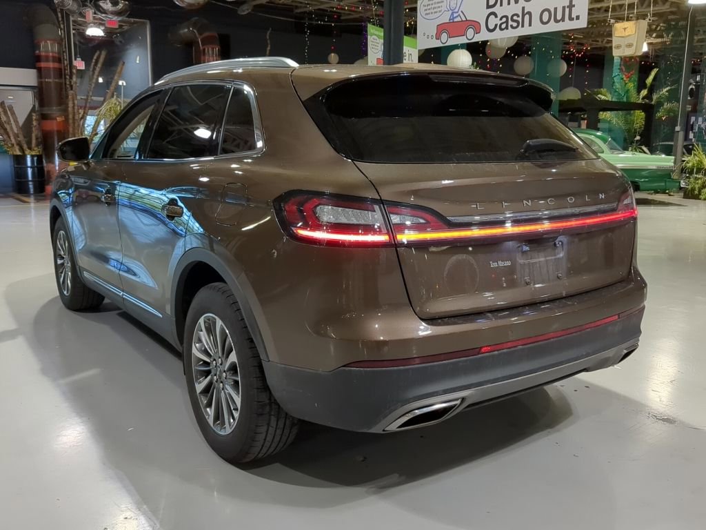 Used 2022 Lincoln Nautilus AWD w/ Premium Package image 10