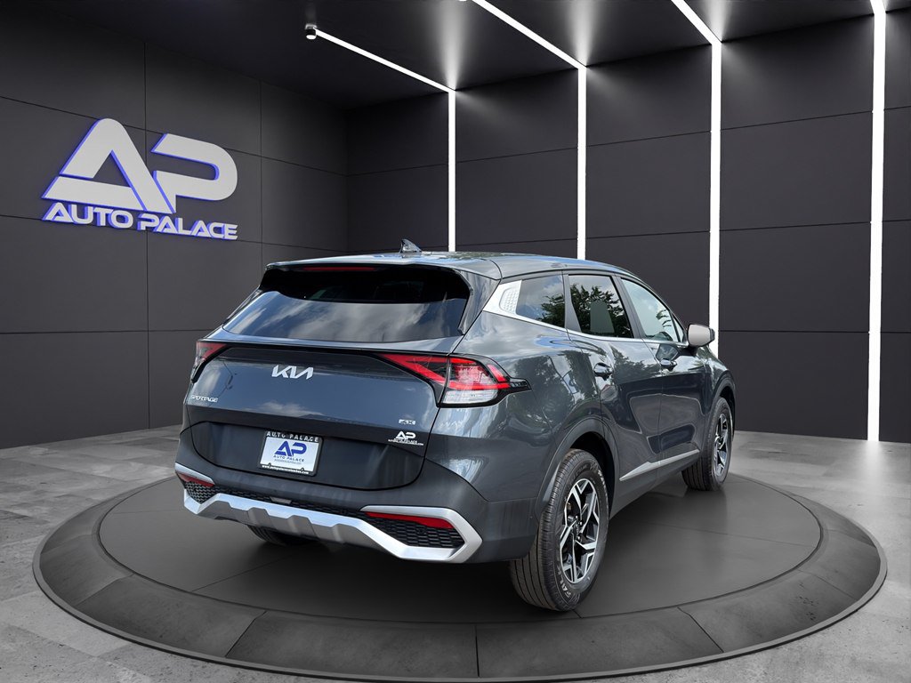Used 2023 Kia Sportage LX AWD/4WD image 6