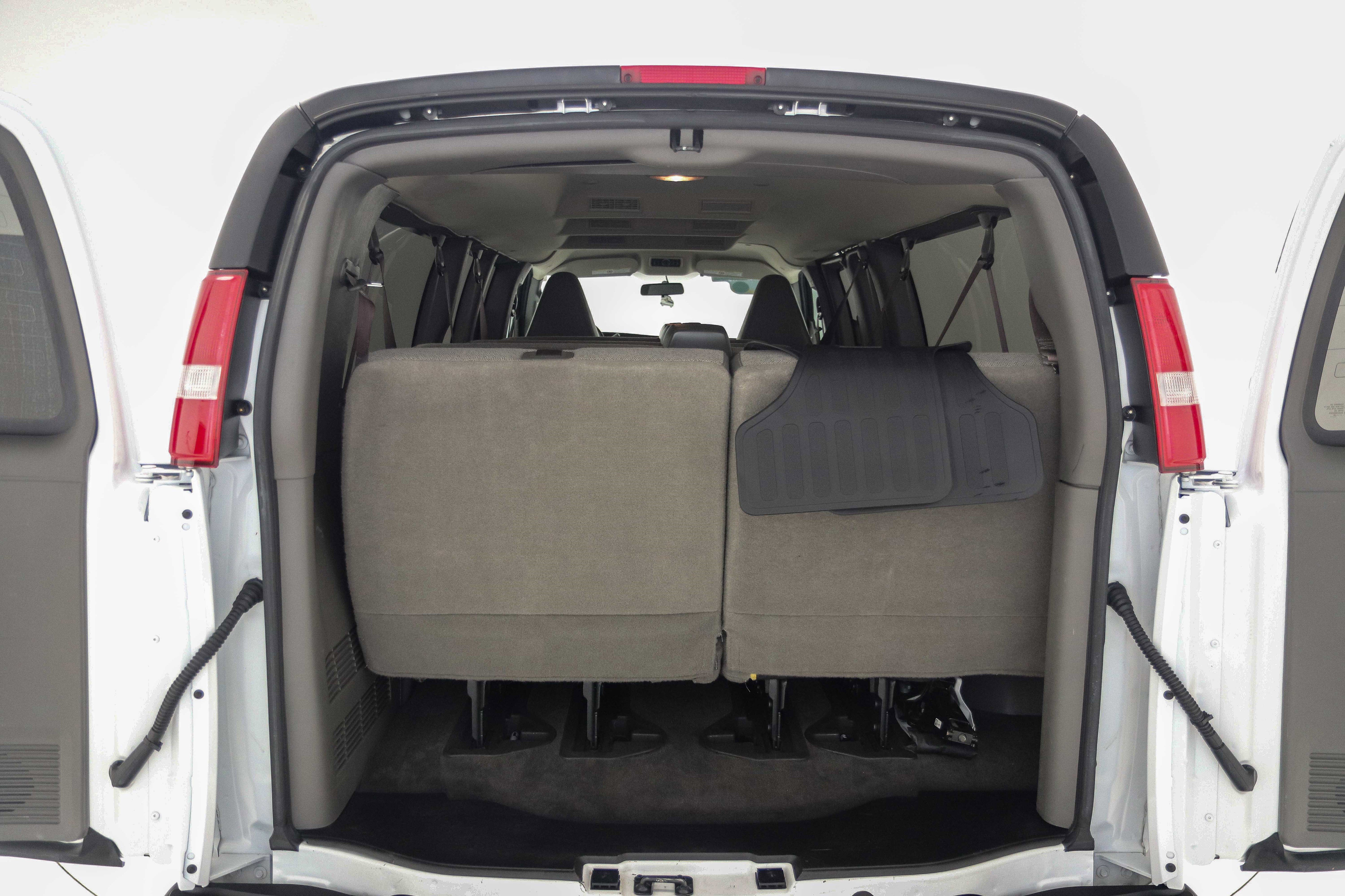 Used 2023 Chevrolet Express 3500 LS RWD image 11