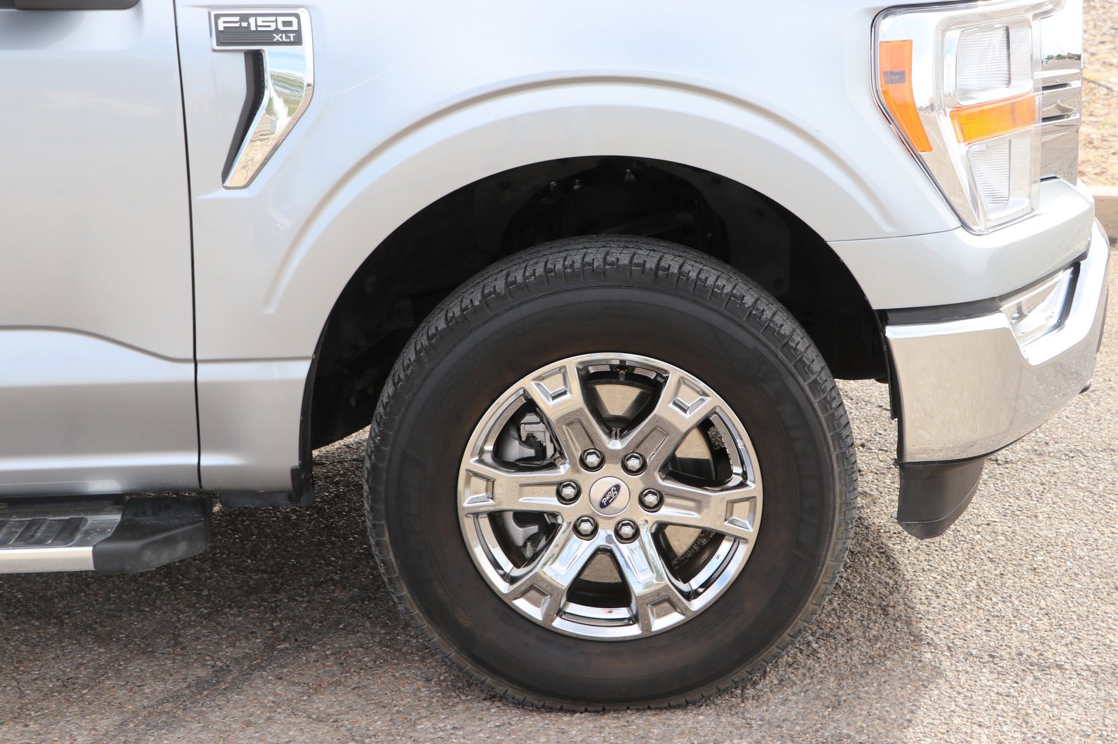 Used 2023 Ford F150 XLT w/ Equipment Group 301A Mid AWD/4WD image 9
